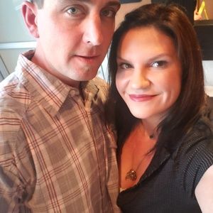 Meet your Posher, Larissa